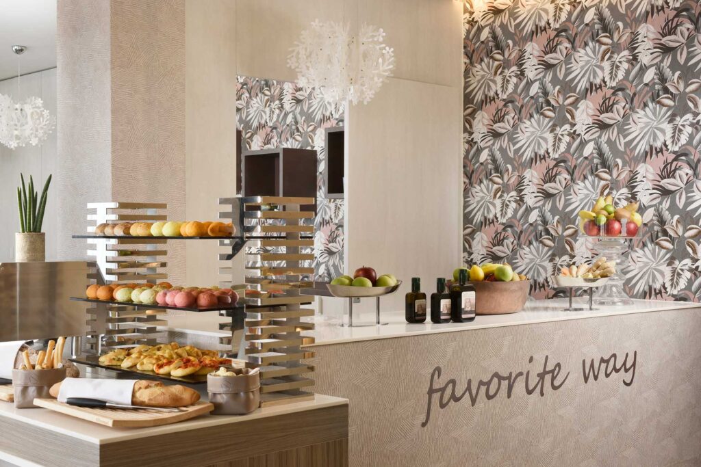 66_o Buffet The Sense resort al mare in Toscana